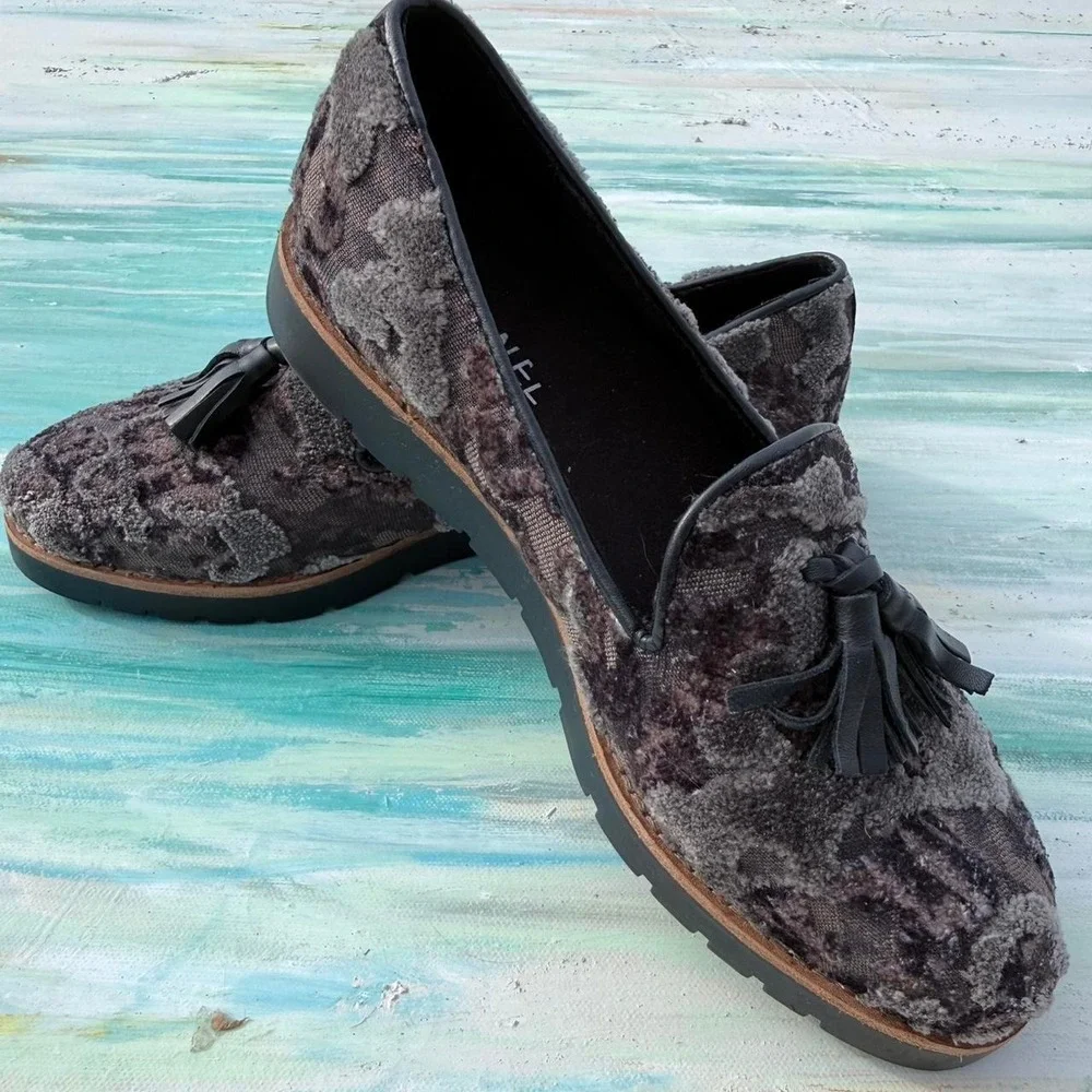 Vaneli purple and grey textured velvet tapestry loafers with black tassels